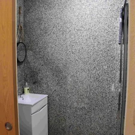 Quartos E Do Patrao