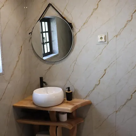 Quartos E Do Patrao