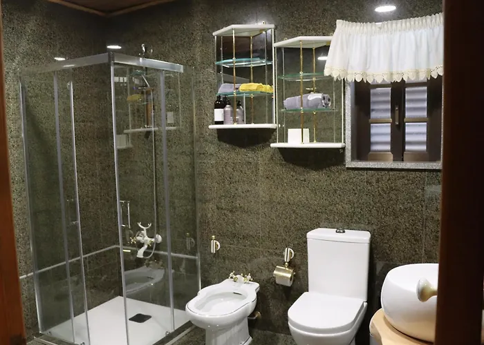 Alojamento de Turismo Rural Quartos E Do Patrão Sabugueiro (Guarda)