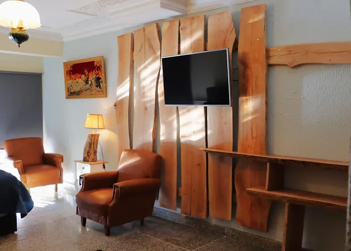 Alojamento de Turismo Rural Quartos E Do Patrão Sabugueiro (Guarda)